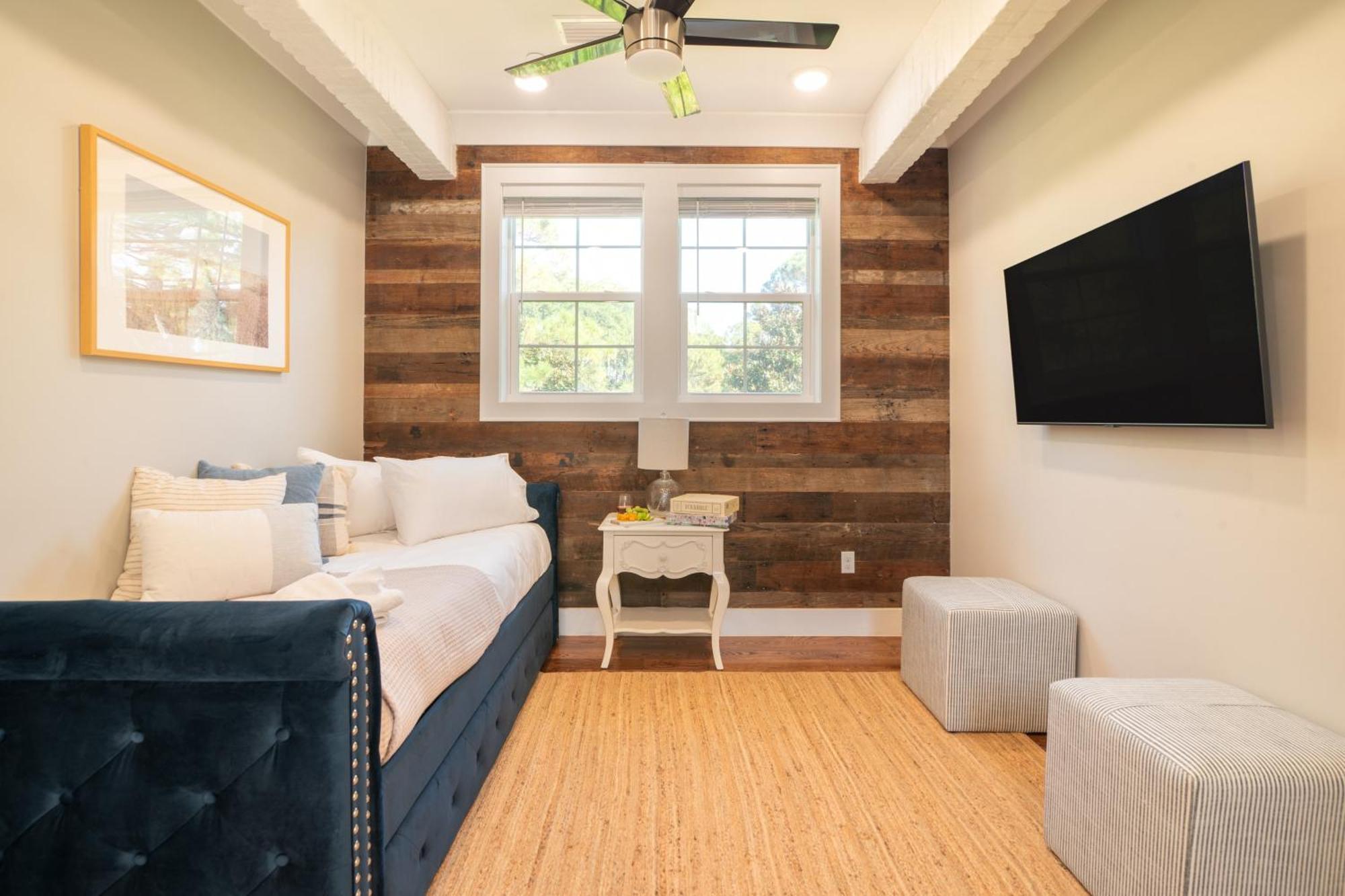 Edgewater By Avantstay Gorgeous Character Lakefront Home W Private Dock Destin Exterior foto